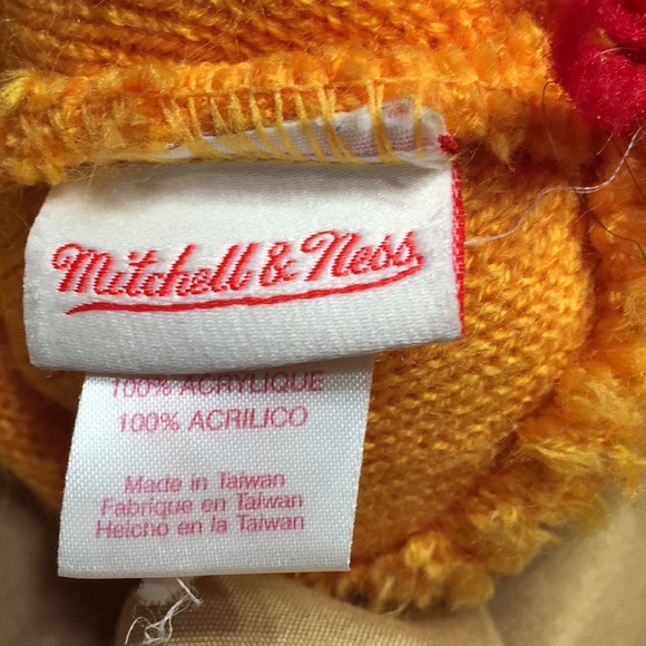 Miami heat stocking hat - Picture 4 of 8